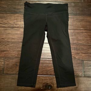 Women’s GapFit Gfast Cropped Leggings